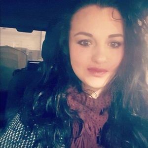 Meet your Posher, Ariel